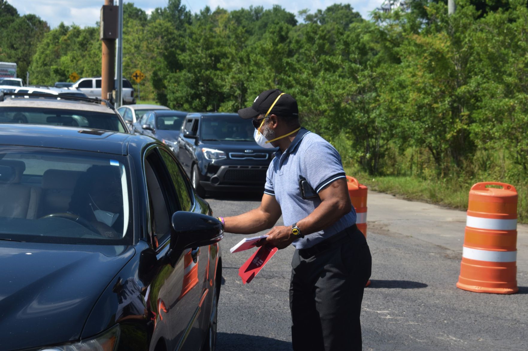 Mayor Frank McClary fruit drive